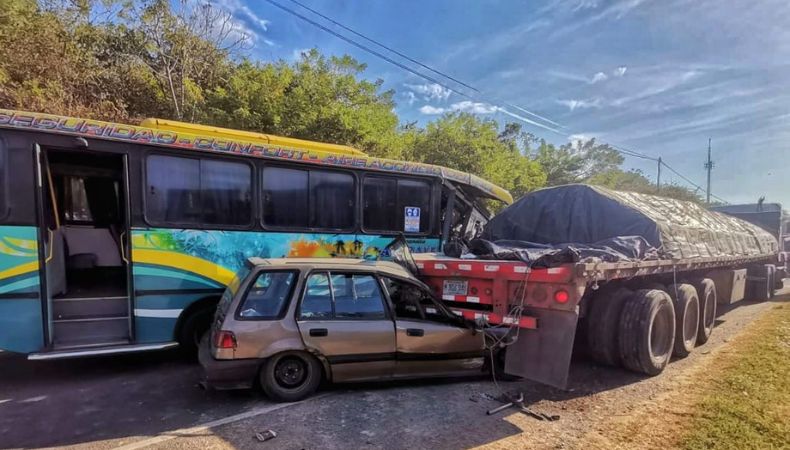 Accidente De Tránsito Deja 10 Lesionados En Carretera Litoral Tcs